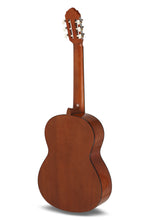 Load image into Gallery viewer, GEWA 4/4 Student - spruce, laminated Classical Guitar