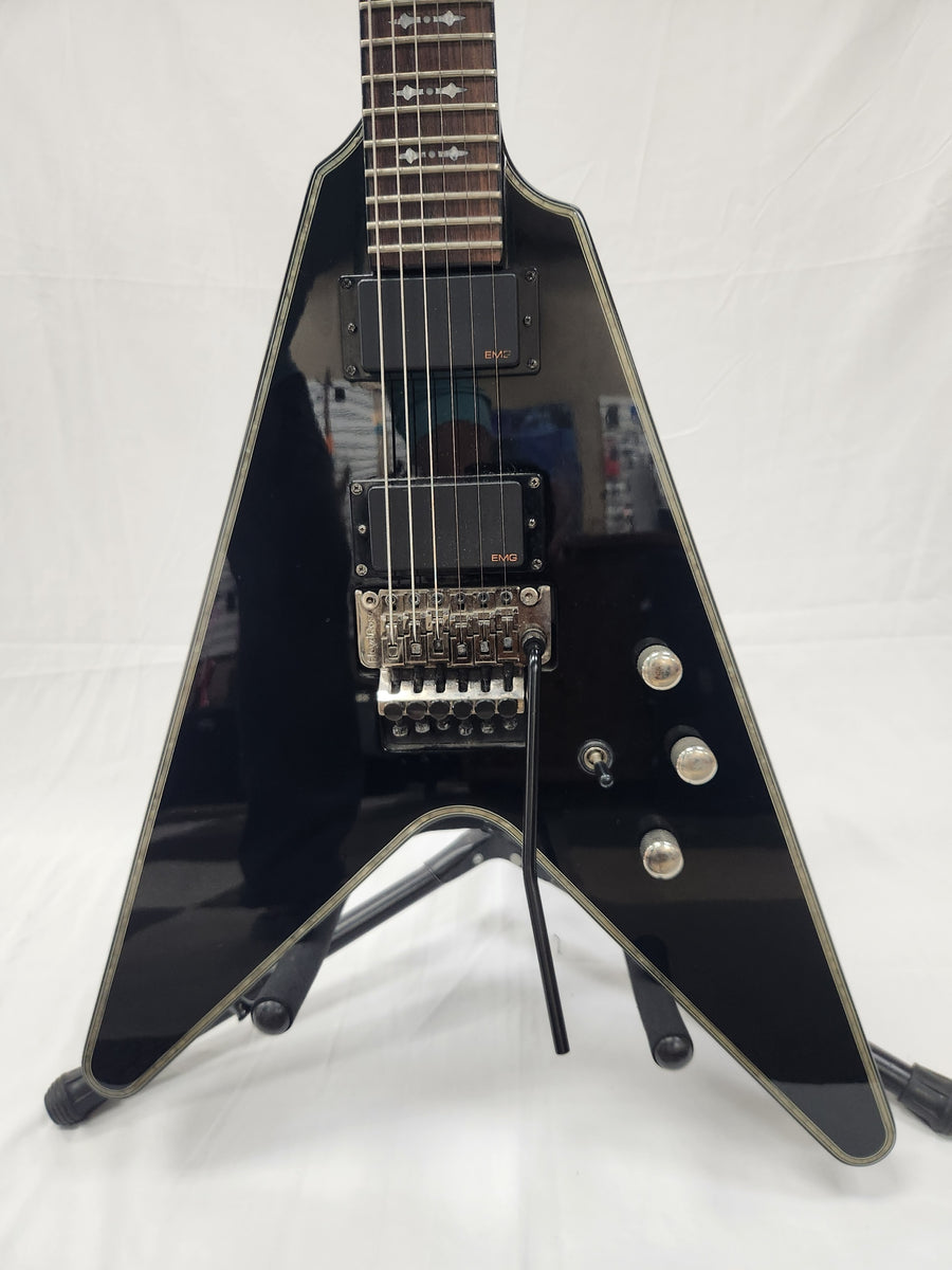 Schecter Diamond Series Hellraiser Flying V Electric Guitar - USED –  Missouri Music Center LLC