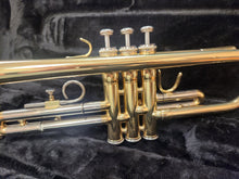 Load image into Gallery viewer, Jupiter JTR-700 Trumpet with Case - USED