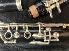 Load image into Gallery viewer, Selmer CL300 Bb Clarinet - Used