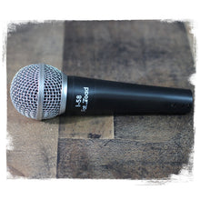 Load image into Gallery viewer, Cardioid Dynamic Microphones & Clips (6 Pack) by FAT TOAD - Professional Vocal Handheld, Unidirectional Mic - Singing Microphone Designed for DJ Stage