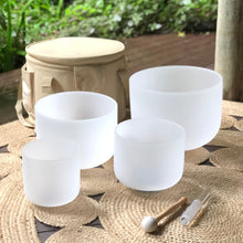 Load image into Gallery viewer, Set of 4 White Sound Therapy Bowls in Beige Carry Case