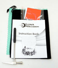 Load image into Gallery viewer, Luna Percussion MO'O Lizard 17 Key Kalimba LPK MO 17C