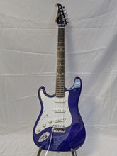 Load image into Gallery viewer, Silvertone SS11 Lefty Strat Style Electric Guitar SS11LHCBL Blue