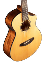 Load image into Gallery viewer, Breedlove Discovery Companion CE Sitka-Mahogany DSCP01CESSMA Acoustic Electric Guitar Natural
