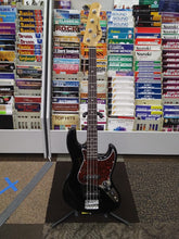Load image into Gallery viewer, Tagima TW-73 Jazz Bass Black