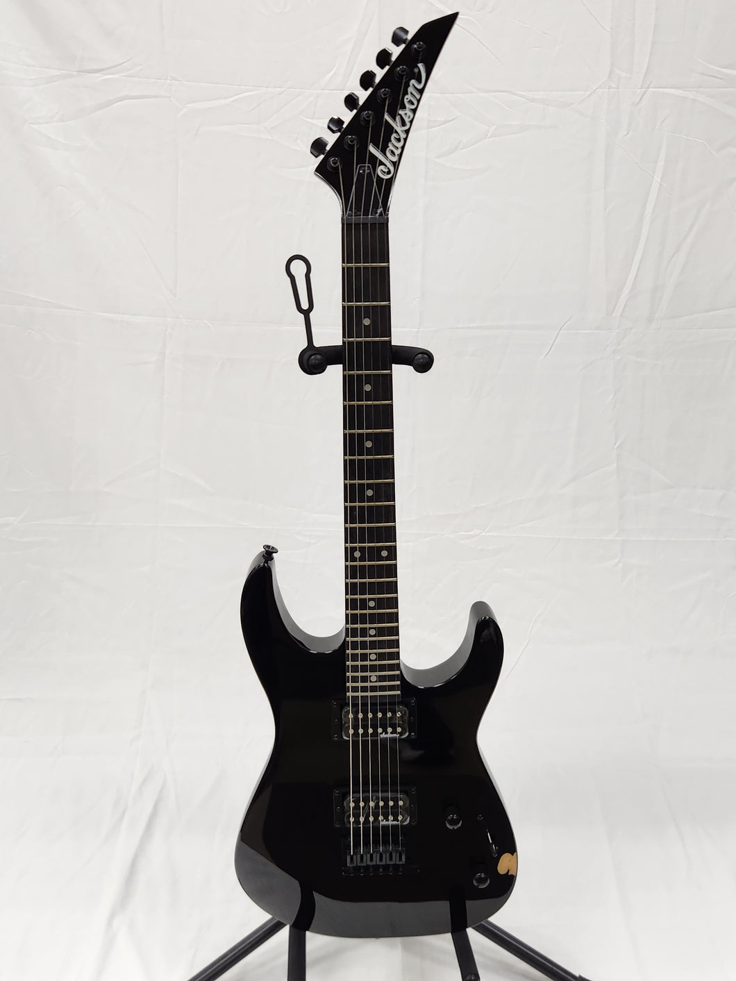 Jackson JS11 DK, AH FB, 22 Fr, BLK Electric Guitar - USED