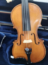 Load image into Gallery viewer, Knilling Bucharest 4/4 Violin with case - USED
