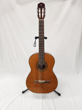 Load image into Gallery viewer, Takamine TAKGC3NAT Classical Acoustic Guitar - USED
