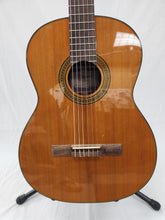 Load image into Gallery viewer, Takamine TAKGC3NAT Classical Acoustic Guitar - USED
