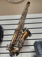 Load image into Gallery viewer, Selmer Bundy II Alto Saxophone with case - USED
