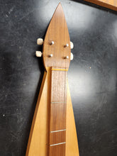 Load image into Gallery viewer, Cripple Creek Dulcimer with case - USED
