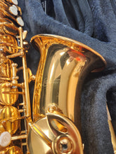 Load image into Gallery viewer, LeVante LV-AS4105 Alto Saxophone with case - USED
