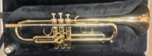 Load image into Gallery viewer, Getzen 300 Series Trumpet with Case - USED

