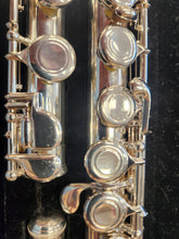 Load image into Gallery viewer, Olds NFL110PC Student Flute with Case - Used
