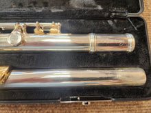 Load image into Gallery viewer, Armstrong 800BOF Open Hole Intermediate Flute with Case - Used
