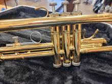 Load image into Gallery viewer, Antigua Vosi Trumpet with Case - USED
