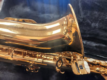 Load image into Gallery viewer, Jupiter JAS-767 Alto Saxophone with case - USED
