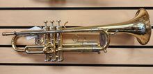 Load image into Gallery viewer, Getzen 300 Series Trumpet with Case - USED
