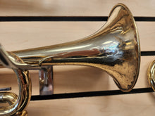 Load image into Gallery viewer, Getzen 300 Series Trumpet with Case - USED

