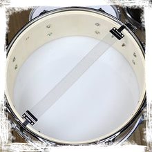 Load image into Gallery viewer, GRIFFIN Snare Drum - Poplar Wood Shell 14&quot; x 5.5&quot; with Flat Hickory PVC - 8 Metal Tuning Lugs
