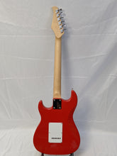 Load image into Gallery viewer, Silvertone SS11RD Electric Guitar Red
