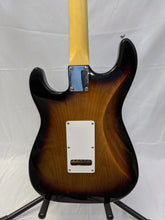 Load image into Gallery viewer, G&amp;L Tribute Legacy Electric Guitar 3-Tone Sunburst
